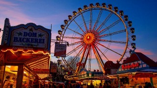 移動遊園地の魔法！ドイツの国民的お祭り「ハンブルガー・ドーム」