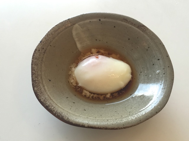 【簡単レシピ】旅館の朝食で食べるような、とろける温泉卵の作り方