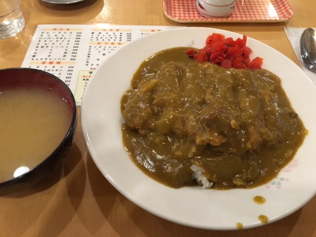 【横浜】昭和のゆっくりとした時間が流れる食堂で大満足ランチ