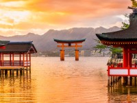 ３位が姫路城で２位が厳島神社！行ってよかった日本の世界遺産１位は？