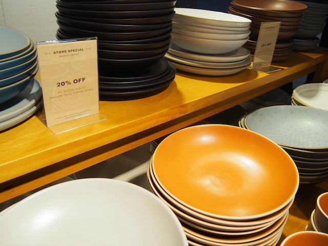 価格は日本の４分の1になることも！？有名陶器ブランド、ヒースセラミックスをお得に購入できるファクトリーストア