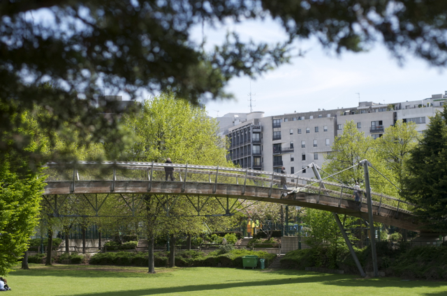 旧パリ国鉄の高架跡　緑の散歩道