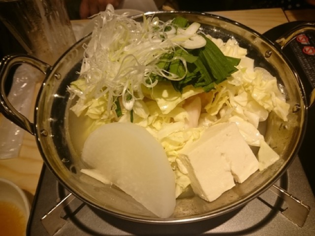 【立川肉市場】ぷりぷりのモツとコクのあるスープで箸が進むお店