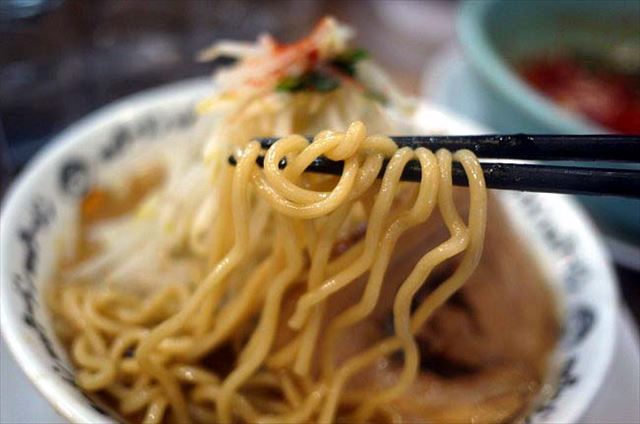 【恵比寿の野郎ラーメン】一度食べたら絶対ハマる「シャーベット葛冷麺」