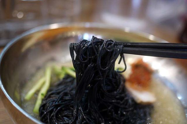 【恵比寿の野郎ラーメン】一度食べたら絶対ハマる「シャーベット葛冷麺」