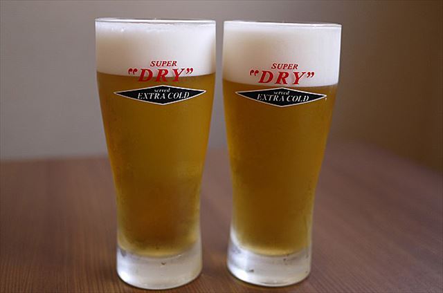 【赤坂見附】青森の「モヒカン娘」が飲める！カラオケで日本酒デート