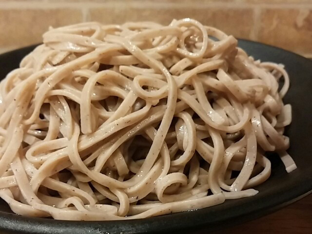 蕎麦の種類を選べるのも嬉しい、知る人ぞ知る４９０円の満足ランチ