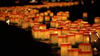 【福井】灯籠が1万基！参加者2万5千人の日本最大の灯籠流しが幻想的