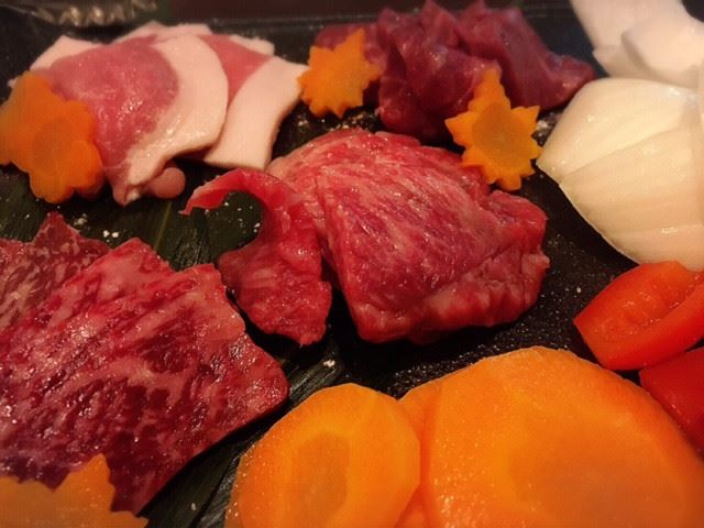 【銀座】水晶板でA５ランクの熟成肉を焼くリッチなお店「ビストロK」