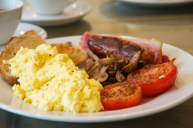 【気になる世界の朝ごはん】伝統的イギリス料理イングリッシュ・ブレックファスト