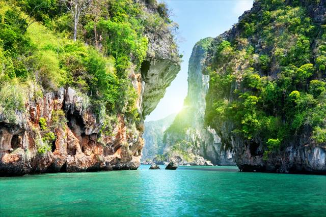 【タイ】魅惑のエメラルドグリーン！クラビ島に行くべき５つの理由