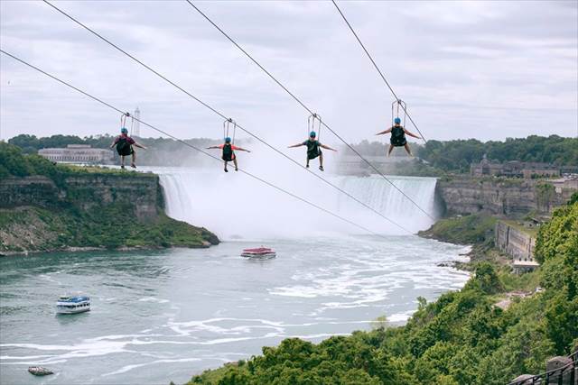 宙づりになってナイアガラの滝を楽しむ！カナダで新アトラクションが誕生