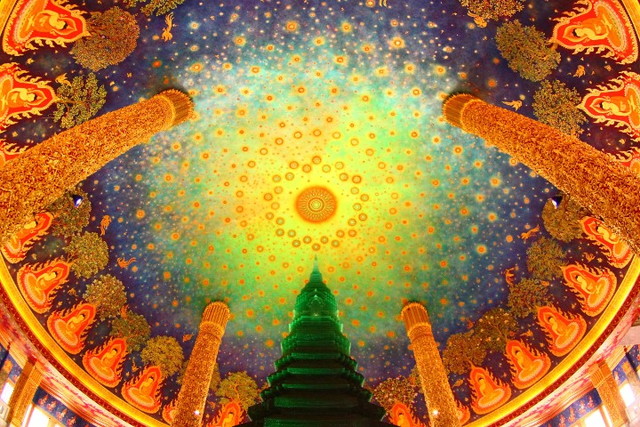 【タイ】プラネタリウムみたいな寺院。可愛すぎる「WatPaknam(ワットパクナム)」