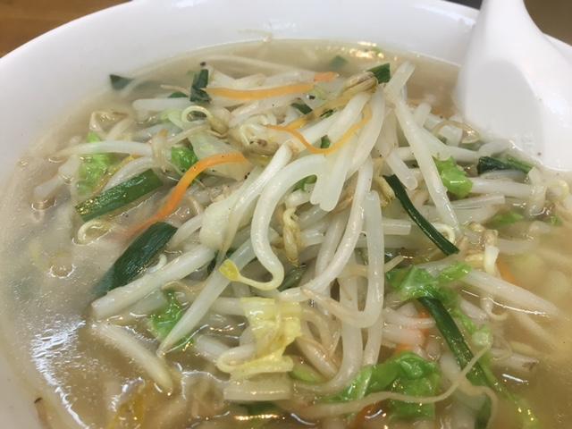シャキシャキ野菜とスープが絡む。もっちり太麺が人気のタンメン「中華天一景」