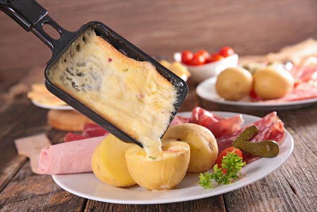 体が温まる、寒い日に食べたい欧米のお手軽チーズ料理5つ