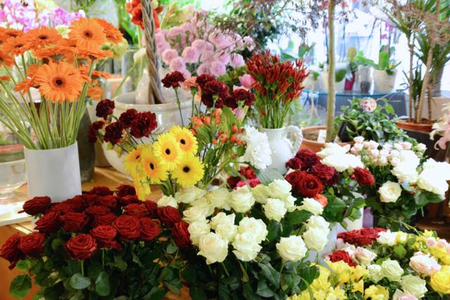 「花を飾って運気アップ」イタリアの花屋さんが教えてくれる、簡単なお花の飾り方