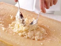 チーズ好き必見！ 世界のチーズ料理が味わえるフェアを赤坂で開催、２月１５日から
