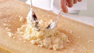 チーズ好き必見！ 世界のチーズ料理が味わえるフェアを赤坂で開催、２月１５日から