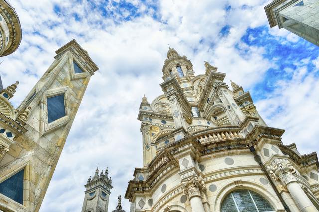 フランスのルネッサンス様式の建築の最高傑作と名高いロワールのシャンボール城