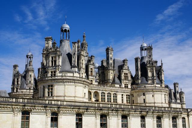 フランスのルネッサンス様式の建築の最高傑作と名高いロワールのシャンボール城