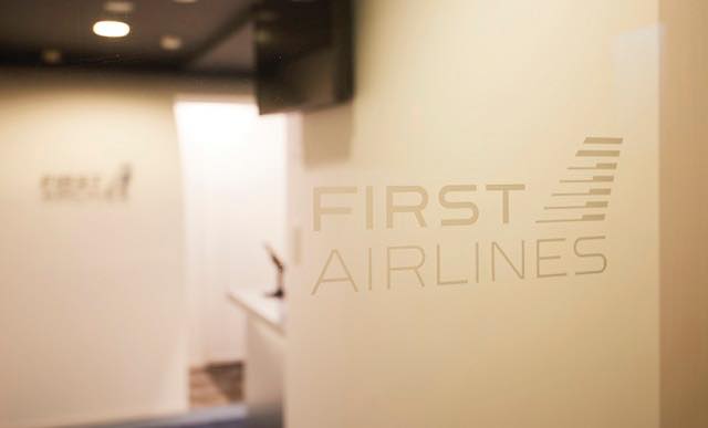 憧れのファーストクラスのサービスとVR旅行を体験できる「FIRST AIRLINES」