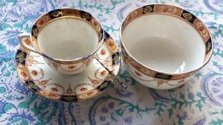 海を渡った150歳のティーカップと家族の記録
