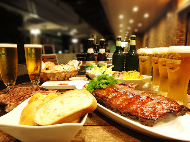 メゾンカイザー初のビアガーデン!自慢のパンとビールが食べ放題飲み放題!