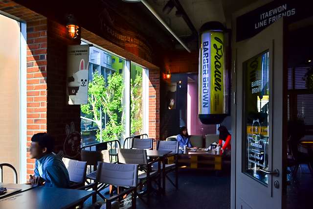 ソウルの「LINE FRIENDS CAFE」は可愛いだけじゃなく、本格的なカフェ！