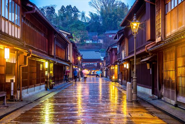 梅雨明け前に掲載希望　梅雨だから美しい。日本の雨絶景７選