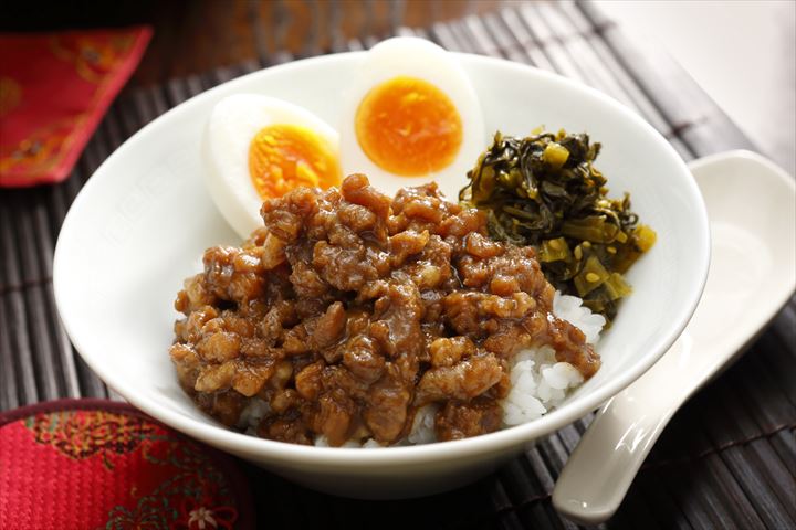 インテリアになるレトルト食品がヴィレッジヴァンガードにて販売開始