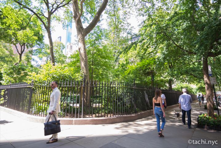 【ニューヨーク】鍵を持つニューヨーカーだけが入れる公園　グラマシーパーク
