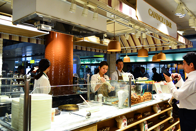 パッタイの専門店、イタリア食材のお店も！今日オープンの東京駅「グランスタ丸の内」の新エリアを紹介！