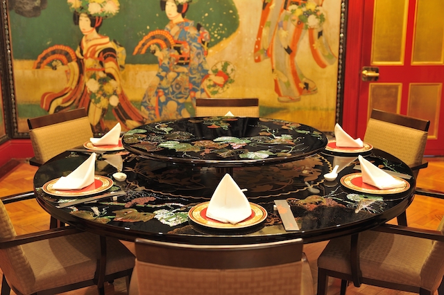 中国発じゃないの？中華料理店の回転テーブルは日本で誕生した【日本の不思議】