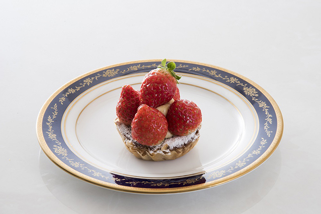 苺で春の訪れを感じる「Very Berry Strawberry」を開催【株式会社リーガロイヤルホテル東京】