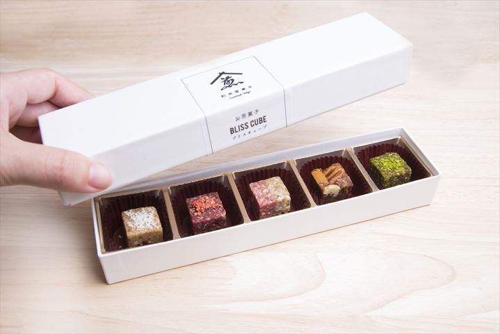 一味違うバレンタインギフトを贈りたい人にお勧め「煎茶堂東京」限定スイーツ