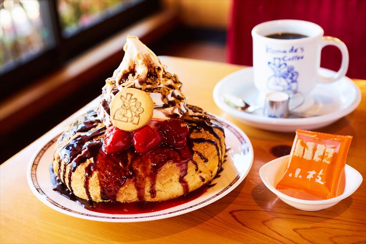 最強タッグ?“コメダ×森永”看板デザート「シロノワール」がサクサク小枝に