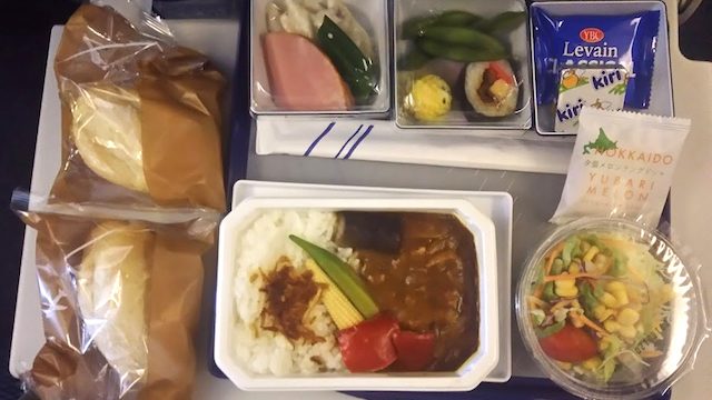 Anaエコノミー クラス 機内食ルポ 羽田 シカゴ間の機内食が豪華だった Tabizine 人生に旅心を
