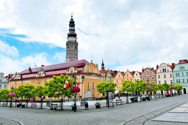  世界遺産の町から絵本の村まで、ポーランドのかわいいと村をめぐる旅