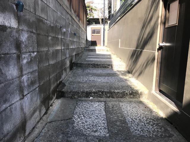 石畳が残る粋な街、神楽坂をのんびりと半日散歩してきた
