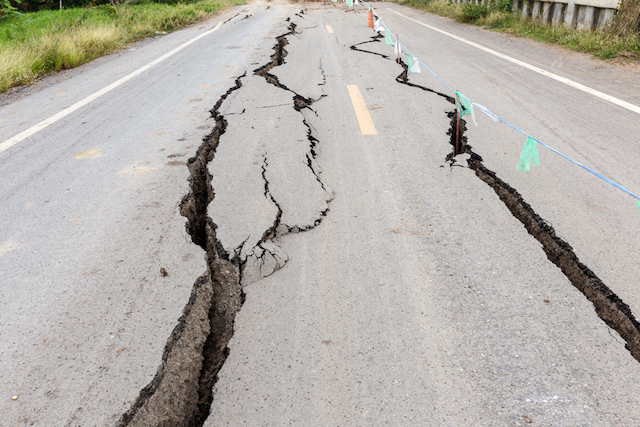 在外公館に安否の報告は！？海外旅行中に大地震に被災したら