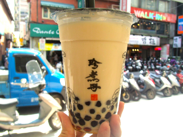 【台湾】タピオカミルクティーとは一味違う？黒糖タピオカミルクがおいしい！