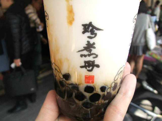 【台湾】タピオカミルクティーとは一味違う？黒糖タピオカミルクがおいしい！