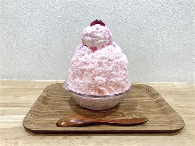 行列のできる「かき氷工房 雪菓」が春限定かき氷「SAKURA」を新発売