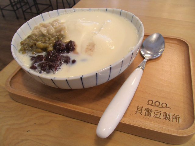 台北女子旅に！東門駅近くのオシャレ店「其實豆製所」で豆乳スイーツを堪能