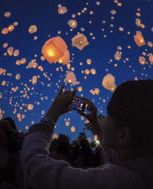 七夕の日、幻想的なランタンの光に包まれよう「大阪七夕スカイランタン祭り」