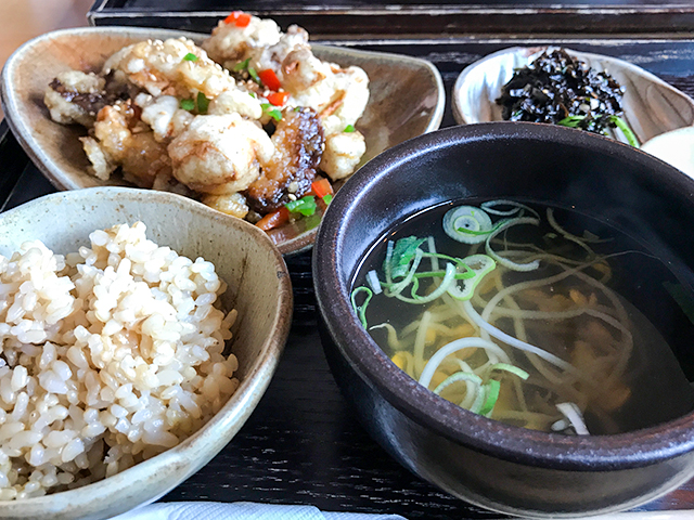 【韓国・ソウル】ランチでも予約必須の人気カフェ「parc」で韓国家庭料理を