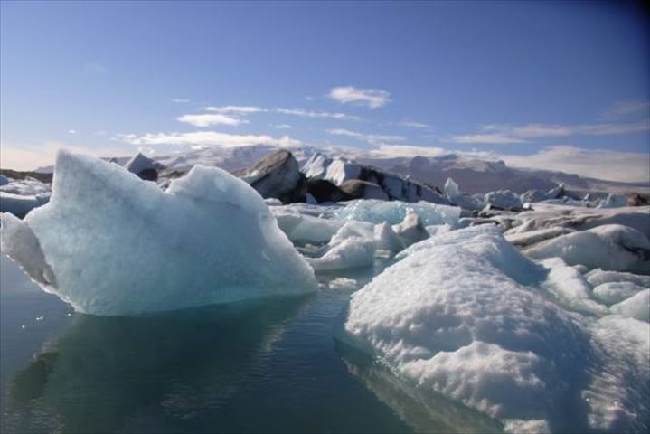青い氷河だけじゃない！アイスランドのワイルドな風景