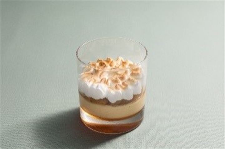 旬のピーチをふんだんに使った、清涼感溢れるスイーツをグランドハイアット東京で