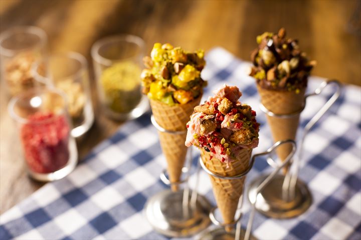 遠出しなくてもリゾート感を味わいたい!プールサイドで過ごす贅沢な時間【グランドプリンスホテル新高輪】
