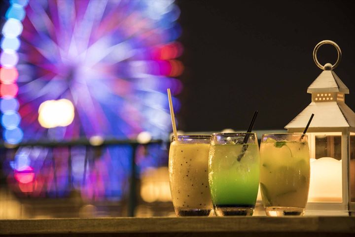 みなとみらいの夜景を臨みながら南国気分を満喫!アロハ ハワイアン ビアガーデン